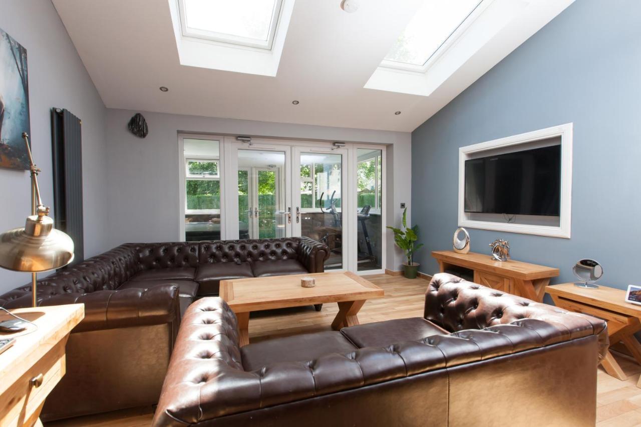 Luxury Arthur Seat Viewtownhouse With A Hot Tub Holiday home
