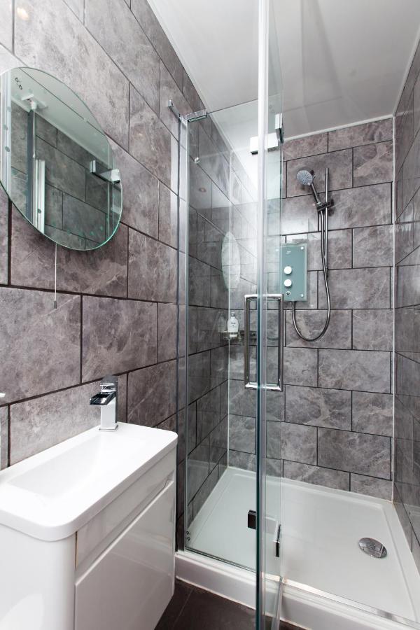 Holiday home Luxury Arthur Seat Viewtownhouse With A Hot Tub *