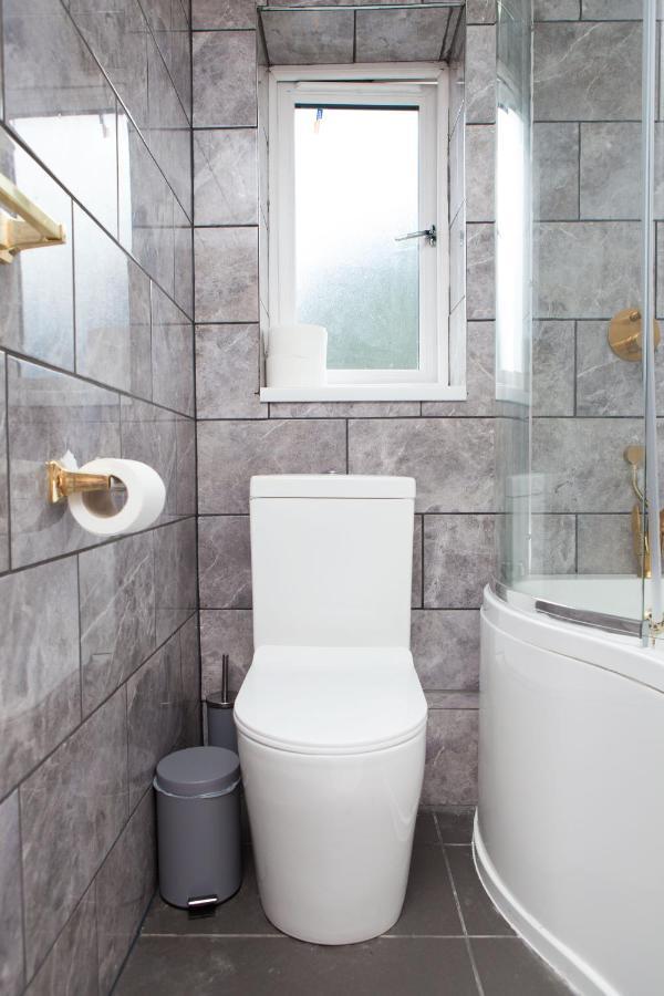 Luxury Arthur Seat Viewtownhouse With A Hot Tub Edinburgh