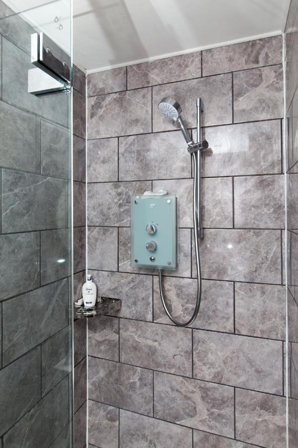 Holiday home Luxury Arthur Seat Viewtownhouse With A Hot Tub