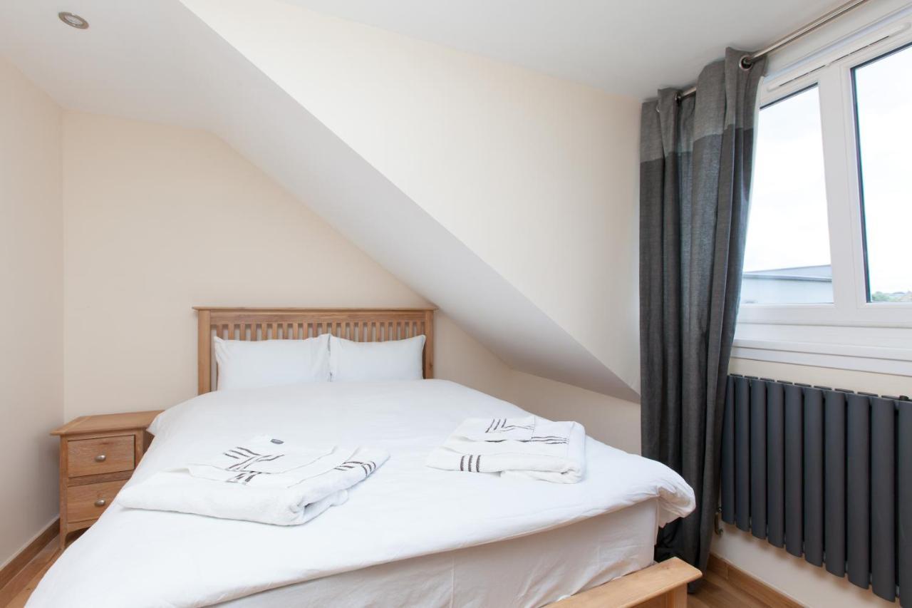 Luxury Arthur Seat Viewtownhouse With A Hot Tub Edinburgh