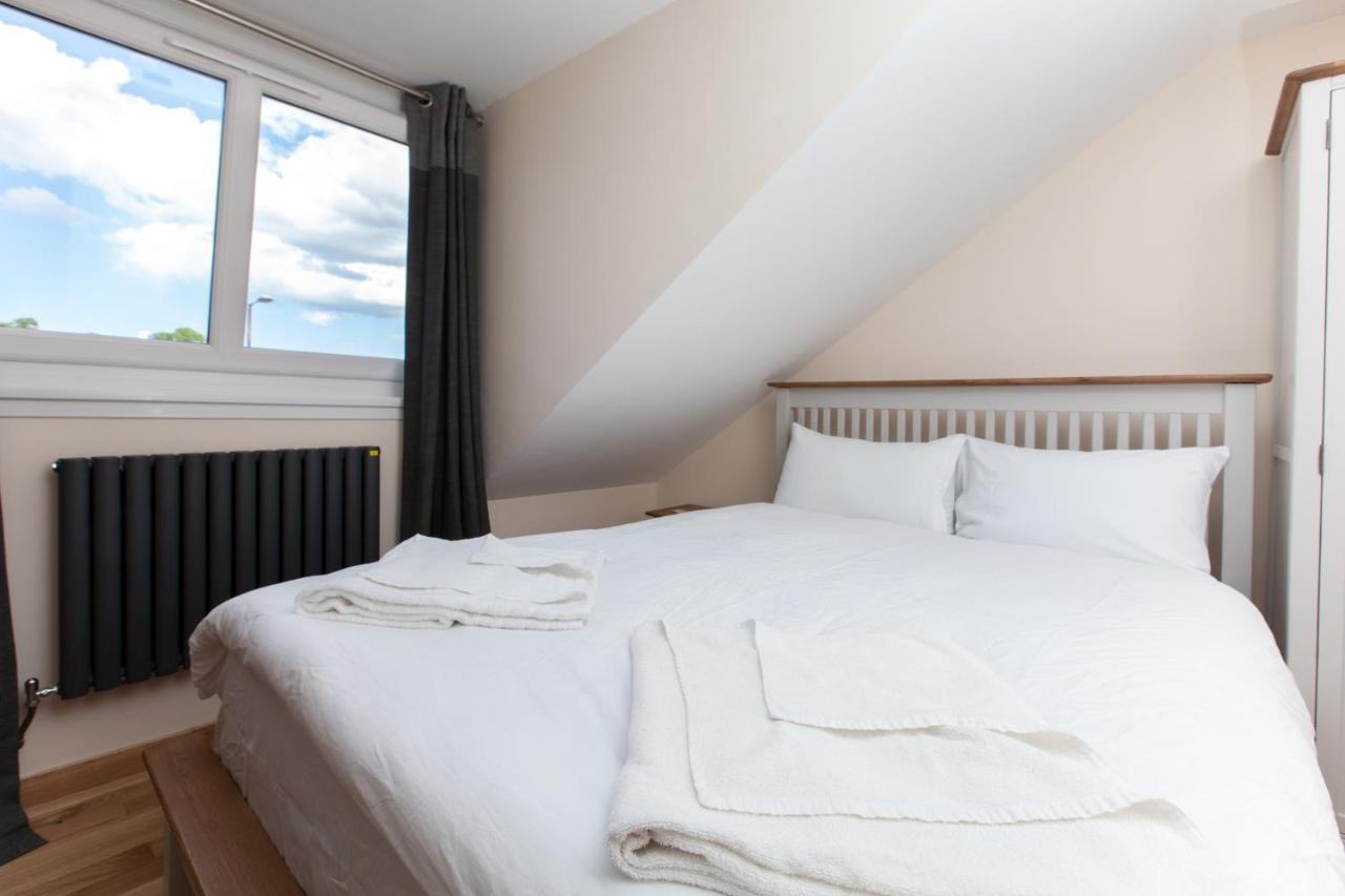 Luxury Arthur Seat Viewtownhouse With A Hot Tub *