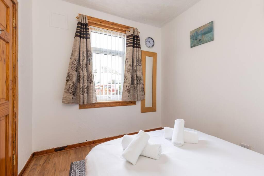 Apartment Beautiful 2 Bedroom Flat In Edinburgh