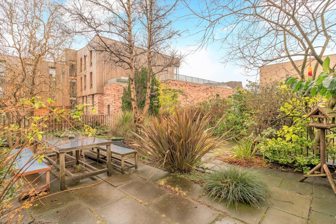 Charming Old Town 2 Bed Apt, 2mins From Royal Mile * EDI