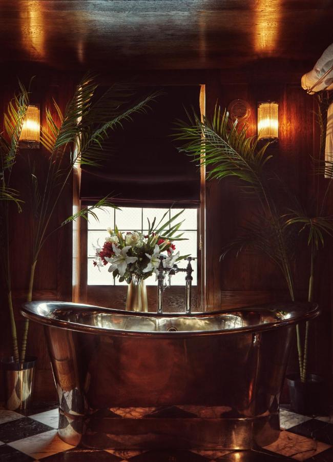 House Of Gods Royal Mile Hotel Edinburgh