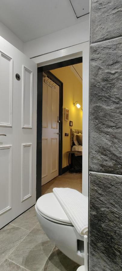 Gasthof Frederick Douglass - In The EDI