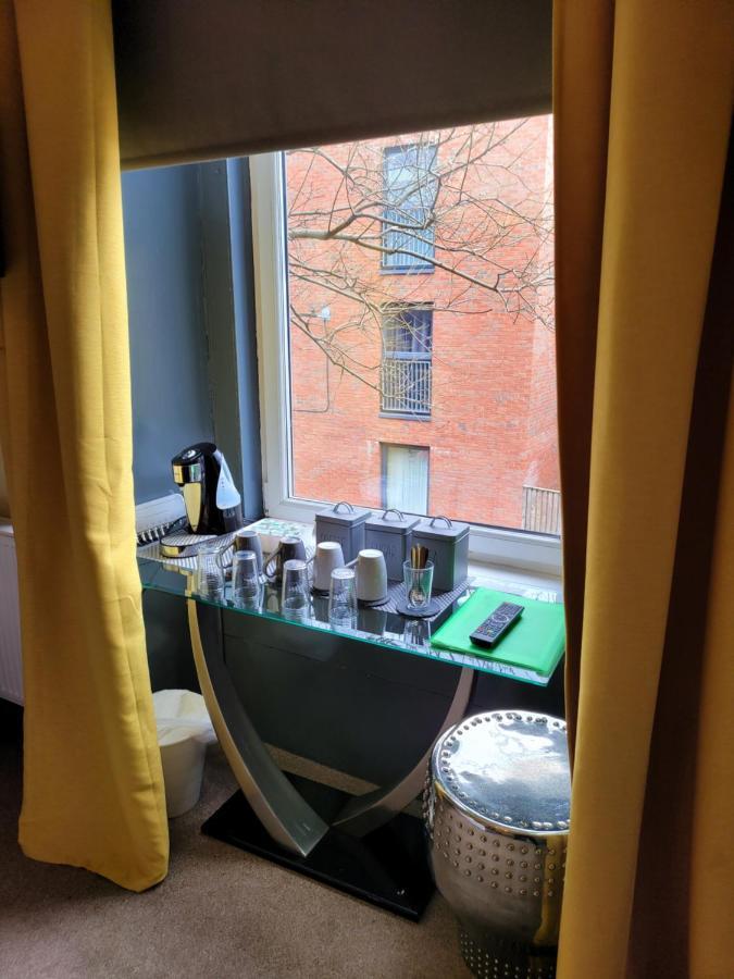 Frederick Douglass - In The Gasthof EDI