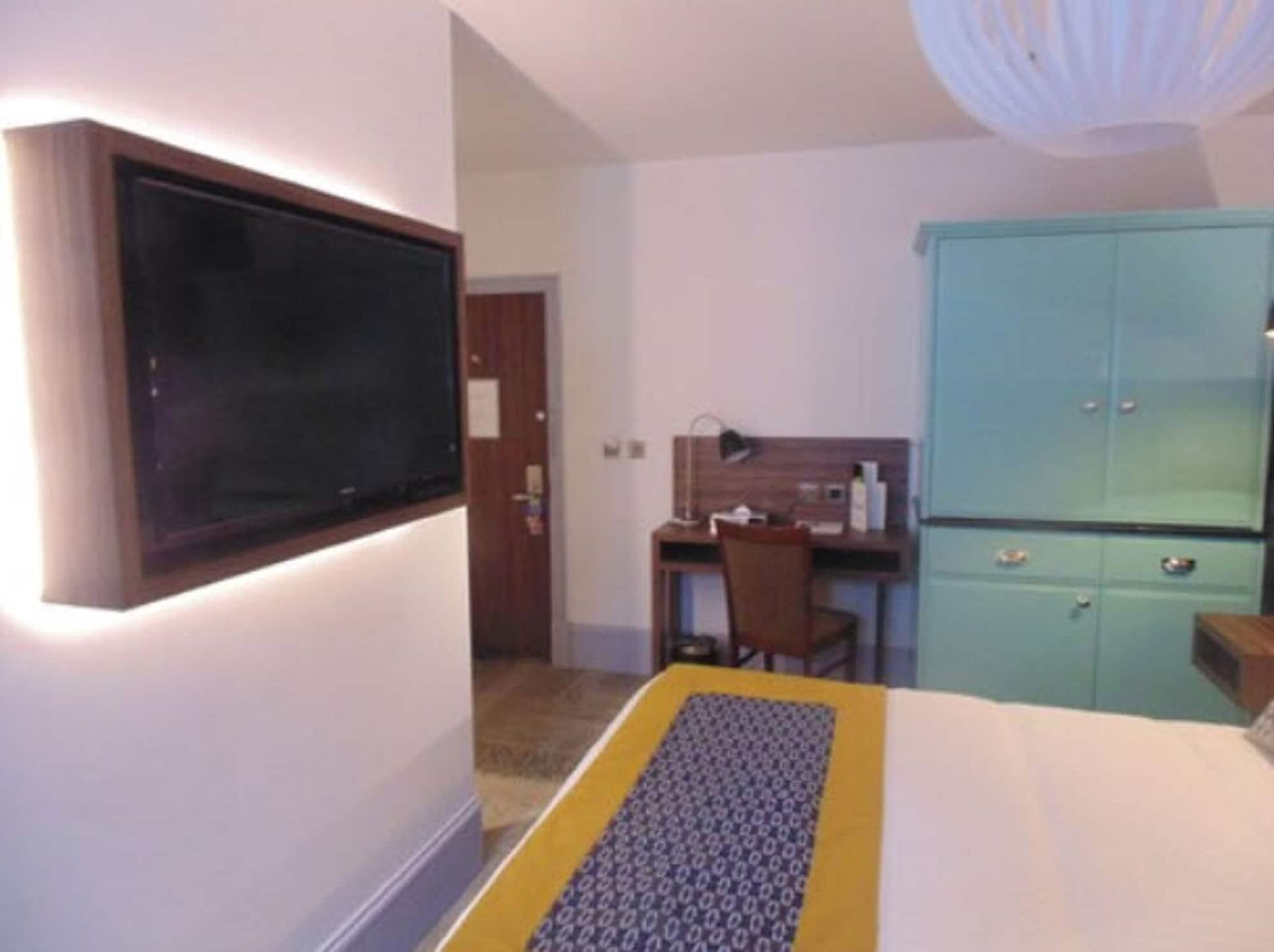 Aparthotel Cairn & Edinburgh