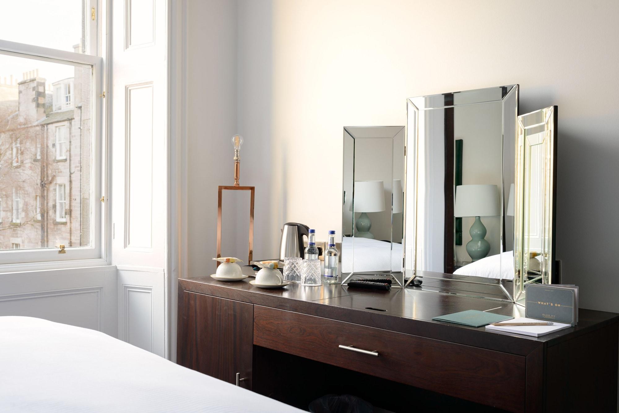 Black Ivy Hotel 4*