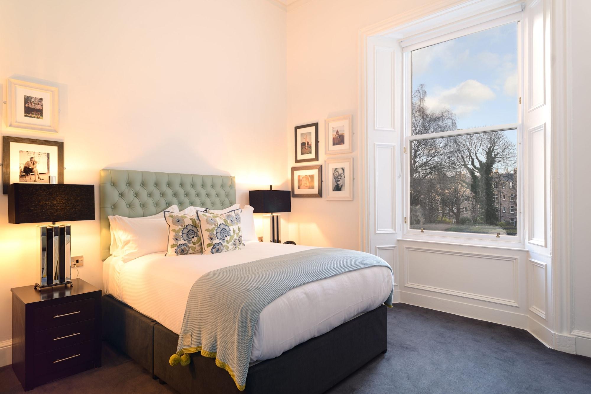 Hotel Black Ivy 4*
