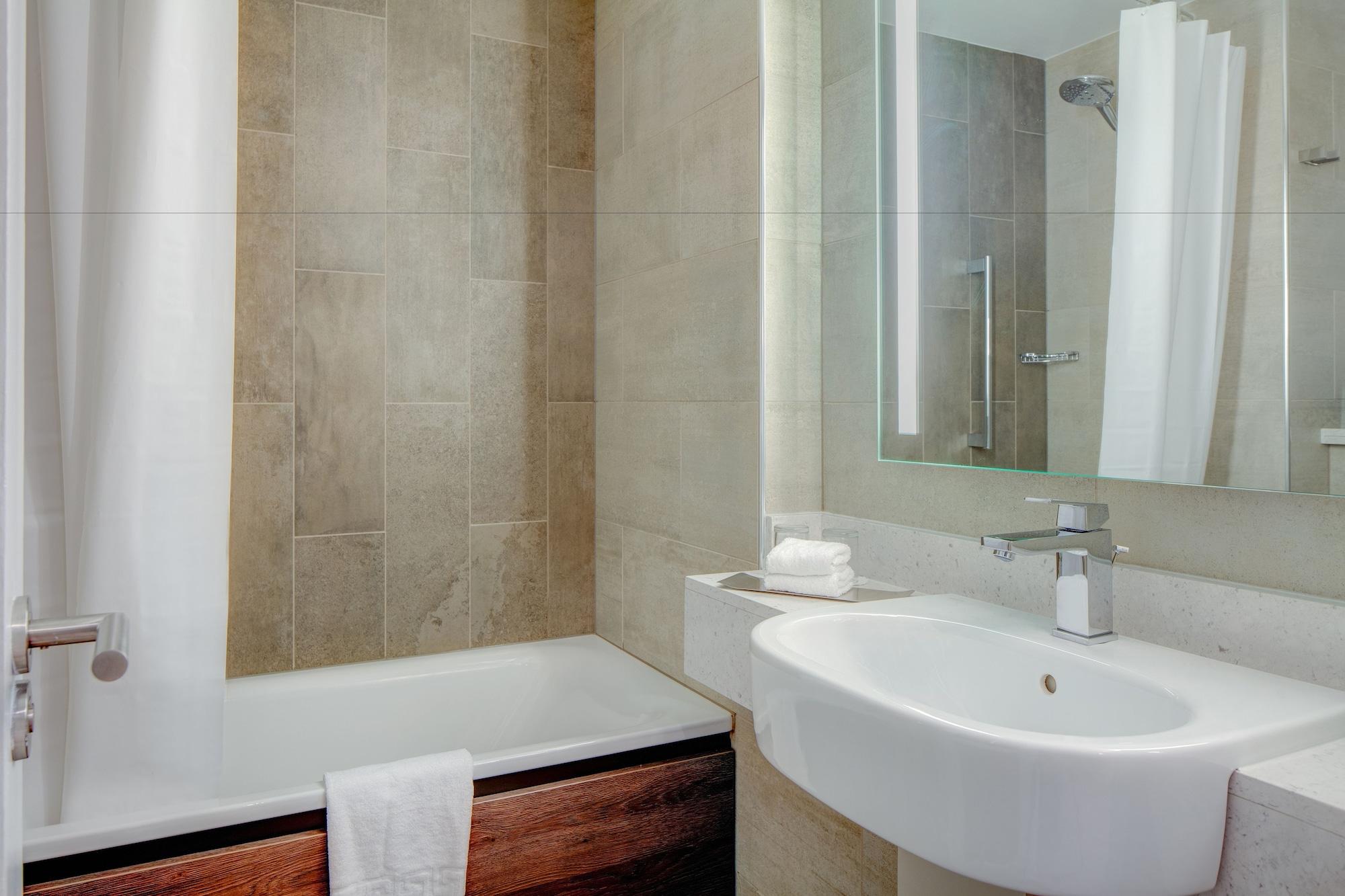 Hilton Carlton Hotel