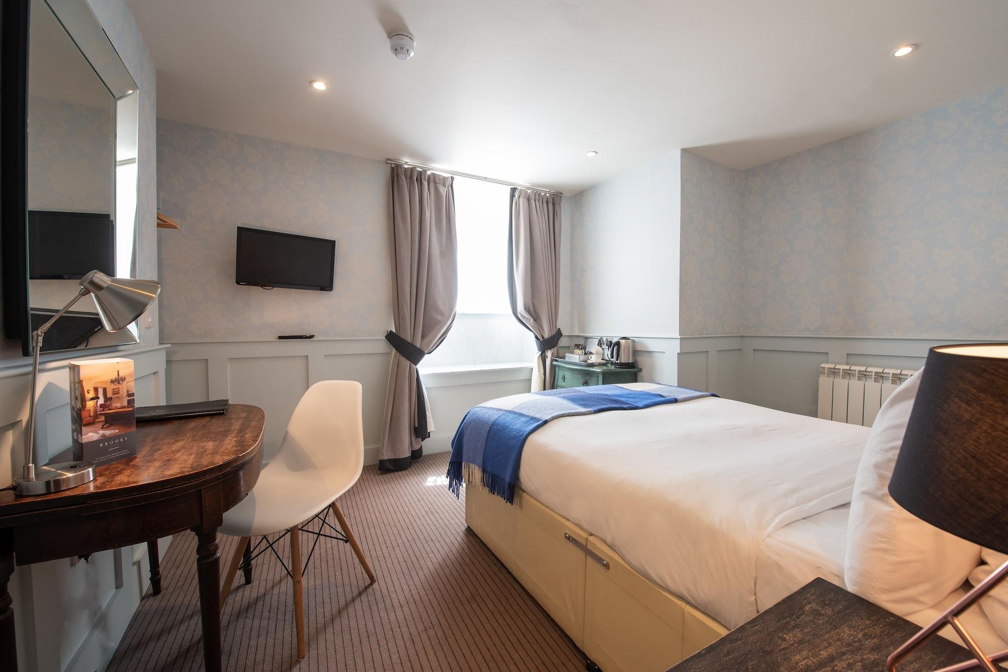 Brooks Hotel