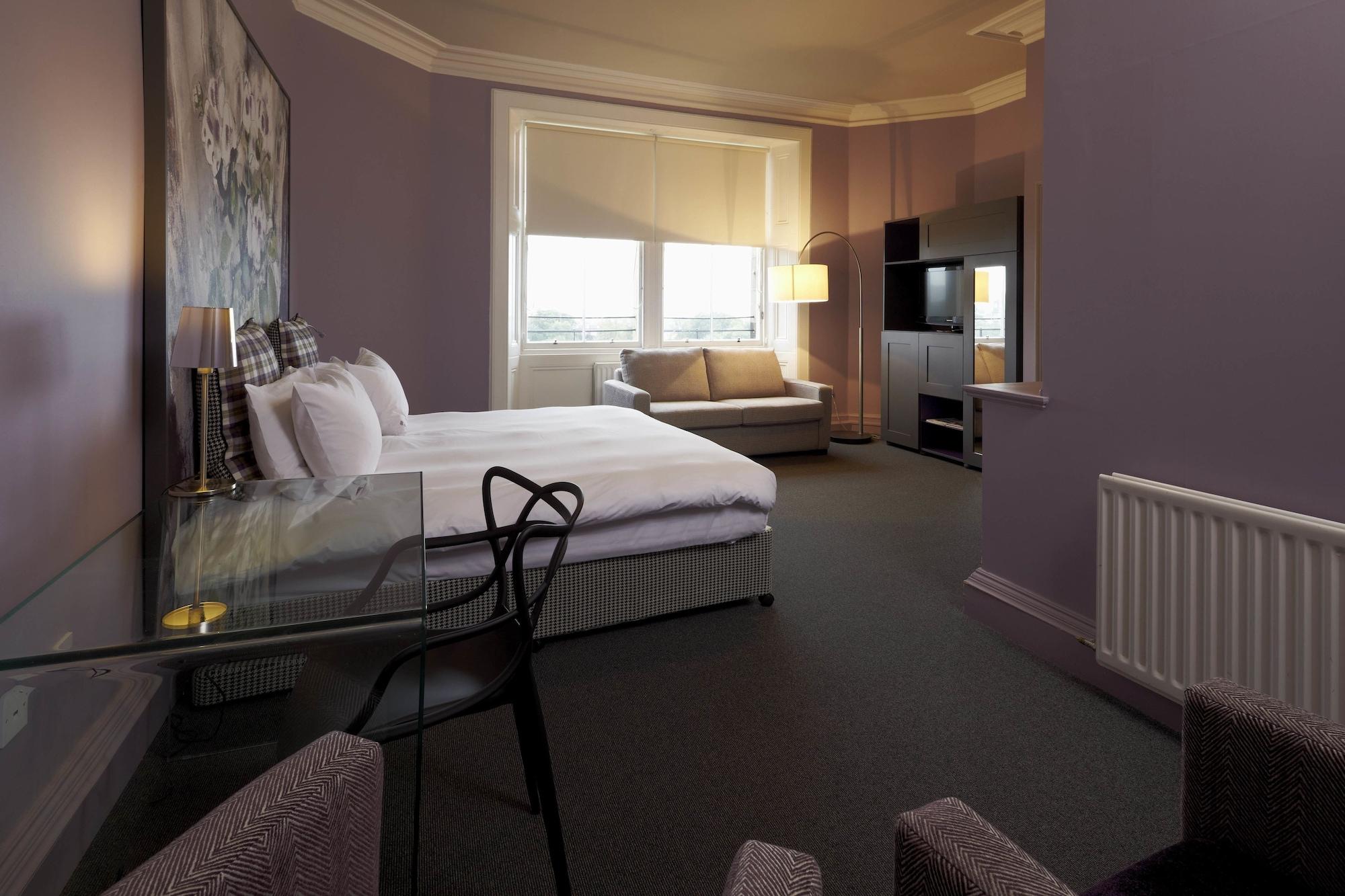 B+B Edinburgh Hotel