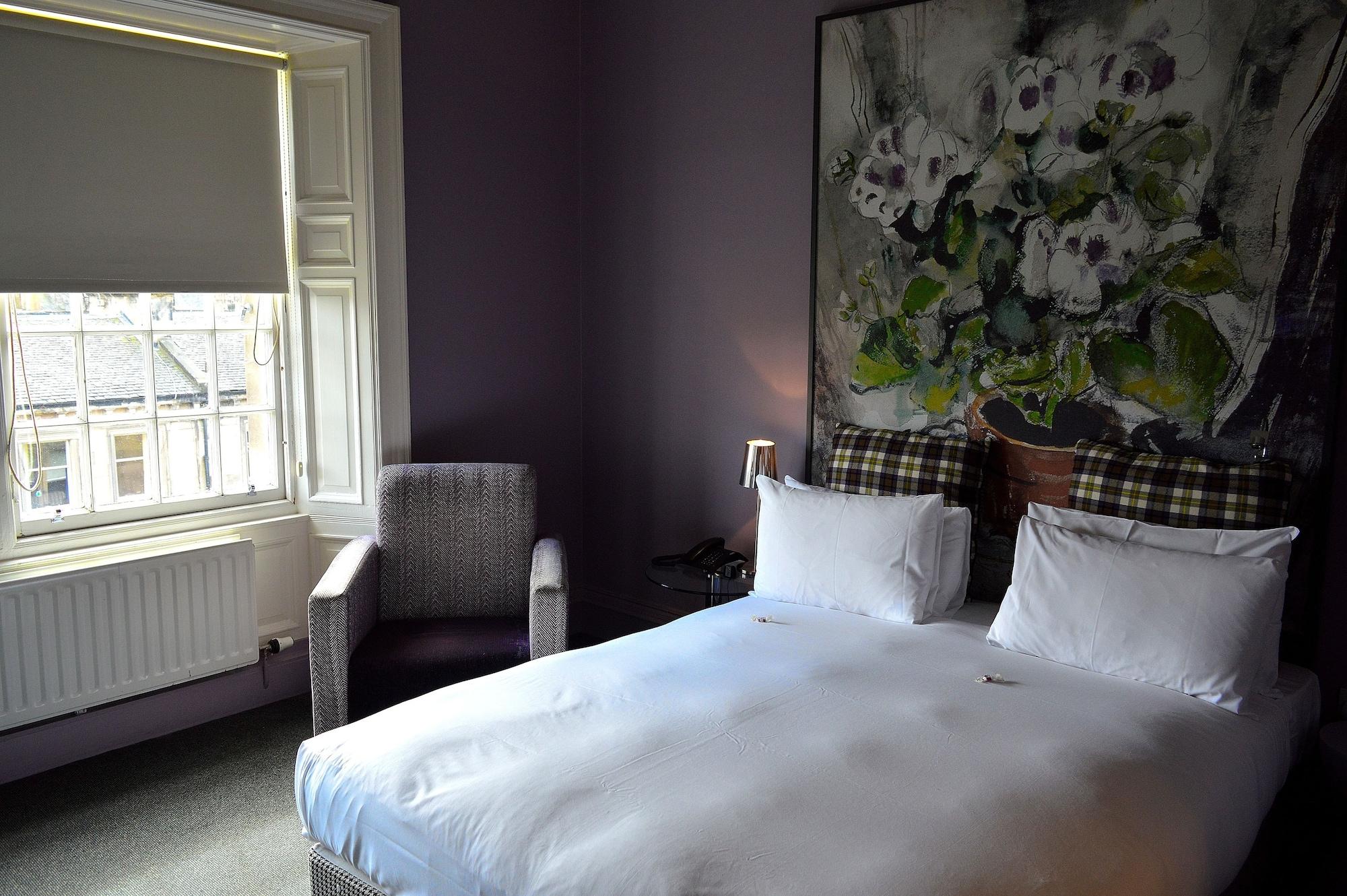 Hotel B+B Edinburgh 4*