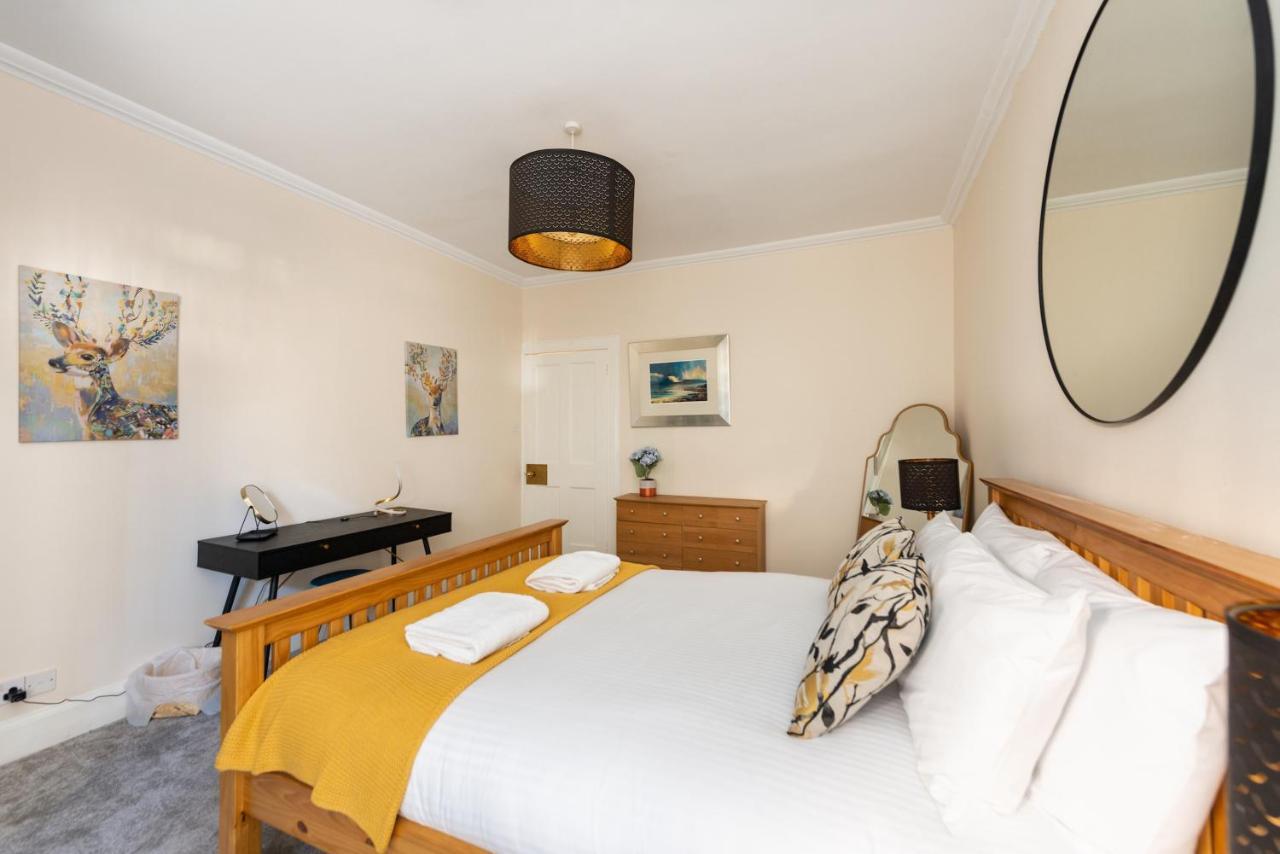Apartment Lovely 3 Bed In