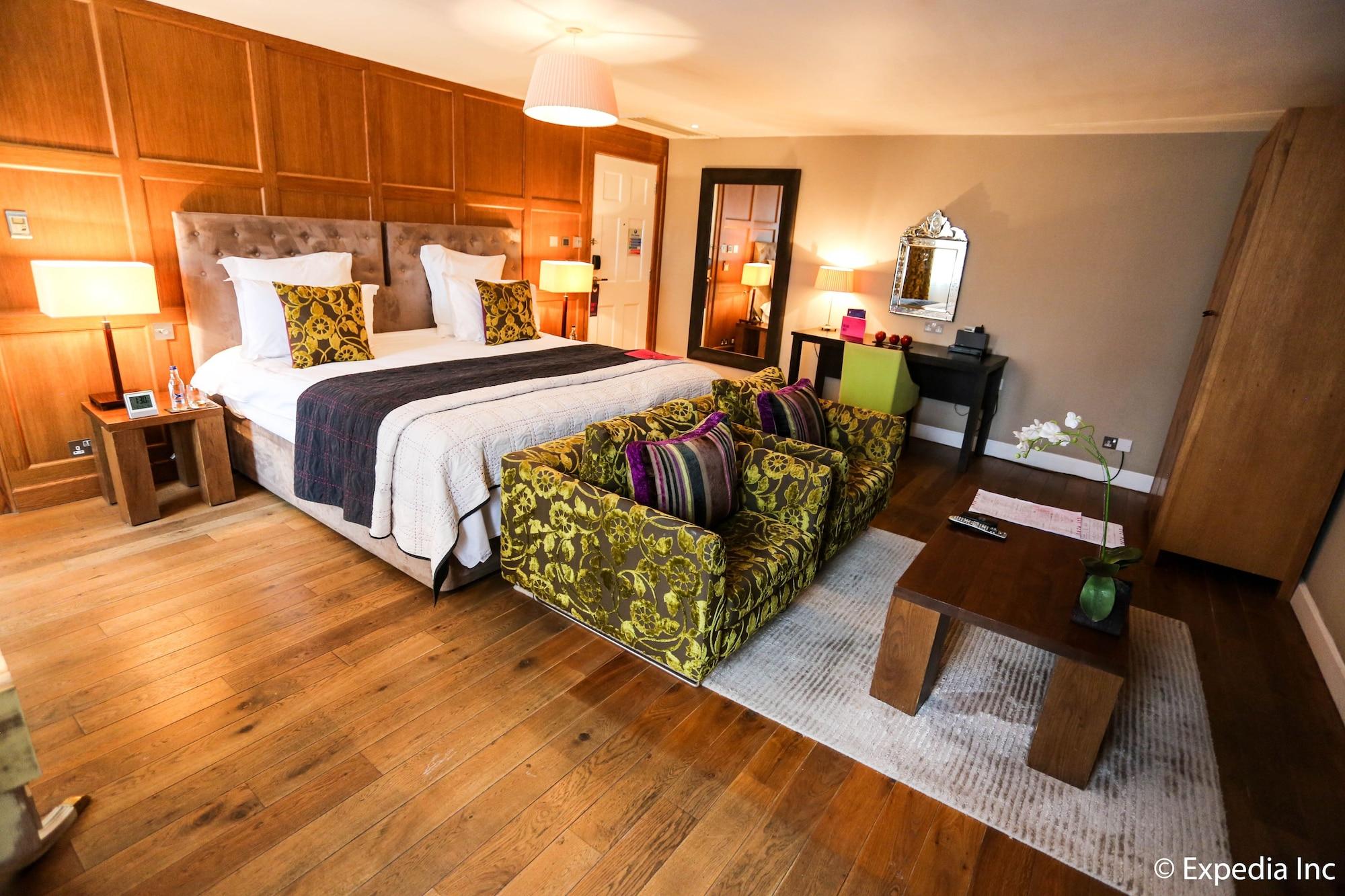 Tigerlily Hotel