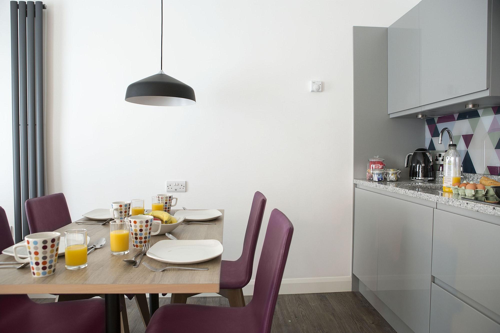 Cityroomz Edinburgh 3*