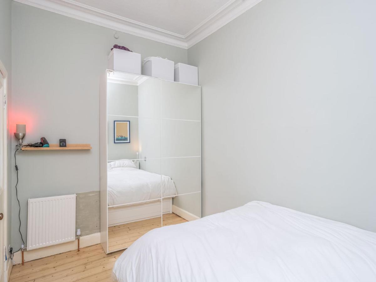 Pass The Keys Stunning And Modern 1 Bed Flat Near Centre EDI