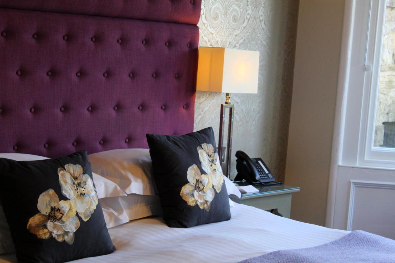 24 Royal Terrace Hotel