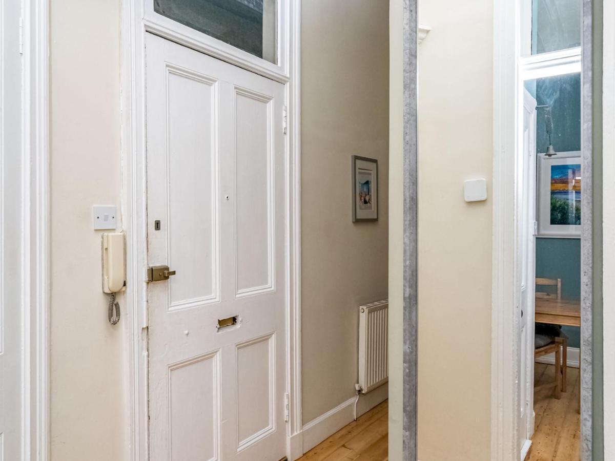 Pass The Keys Stunning And Modern 1 Bed Flat Near Centre * EDI
