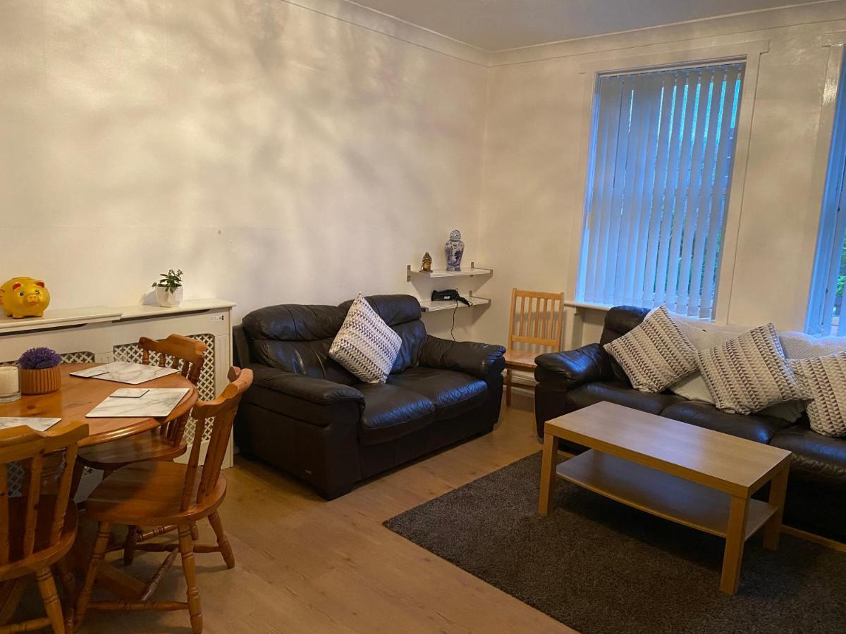 Lovely 2 Bedroom Entire Flat Near Aurther's Seat Apartment Edinburgh