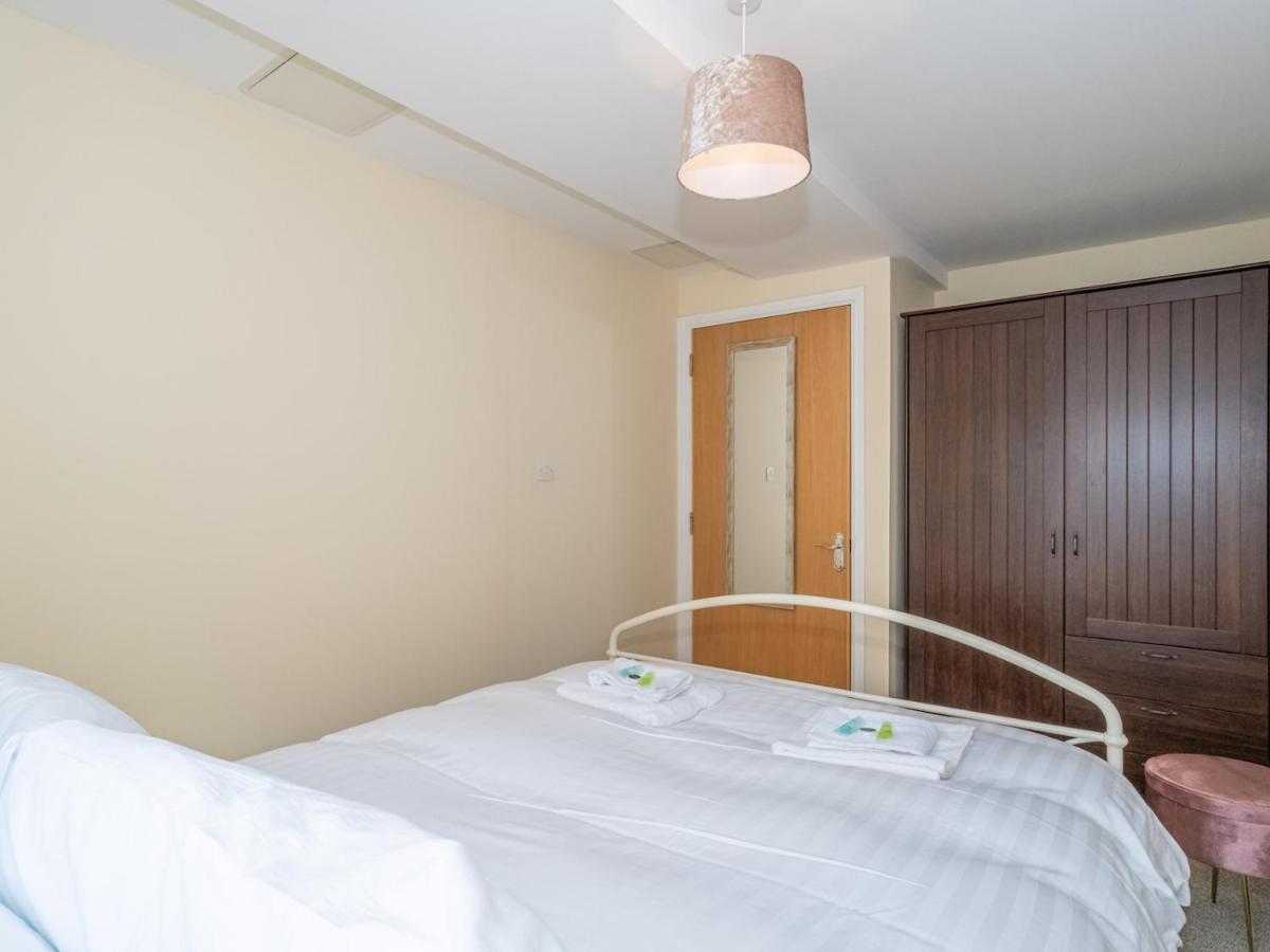 Apartment Pass The Keys Modern And Spacious 2 Beds Flat With Free Parking *
