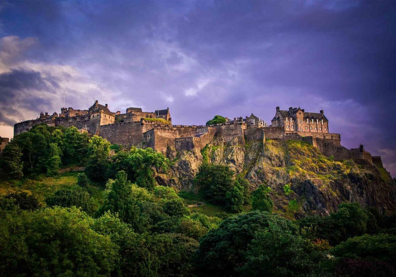 Apartment Stunning 2 Bedroom Georgian Edinburgh