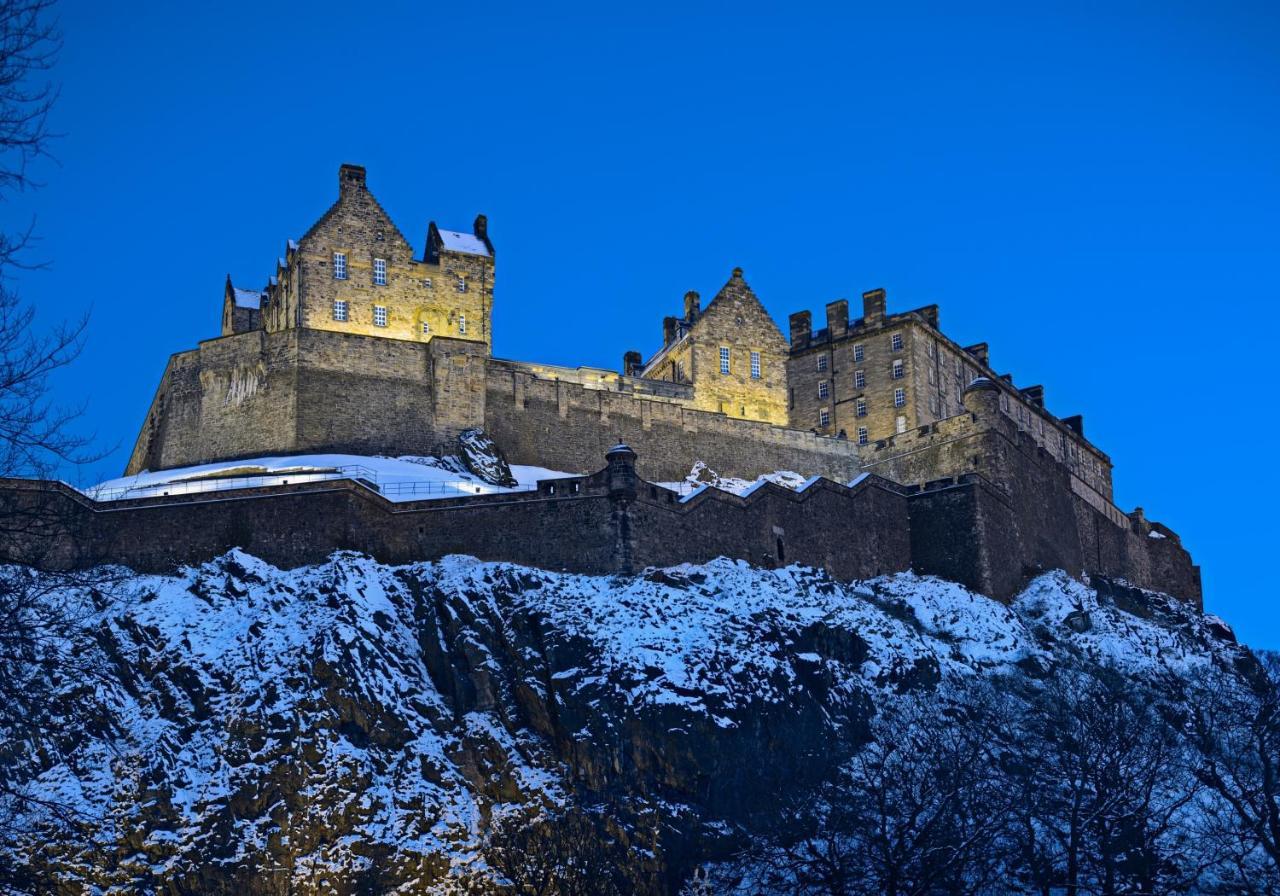 Stunning 2 Bedroom Georgian Apartment Edinburgh