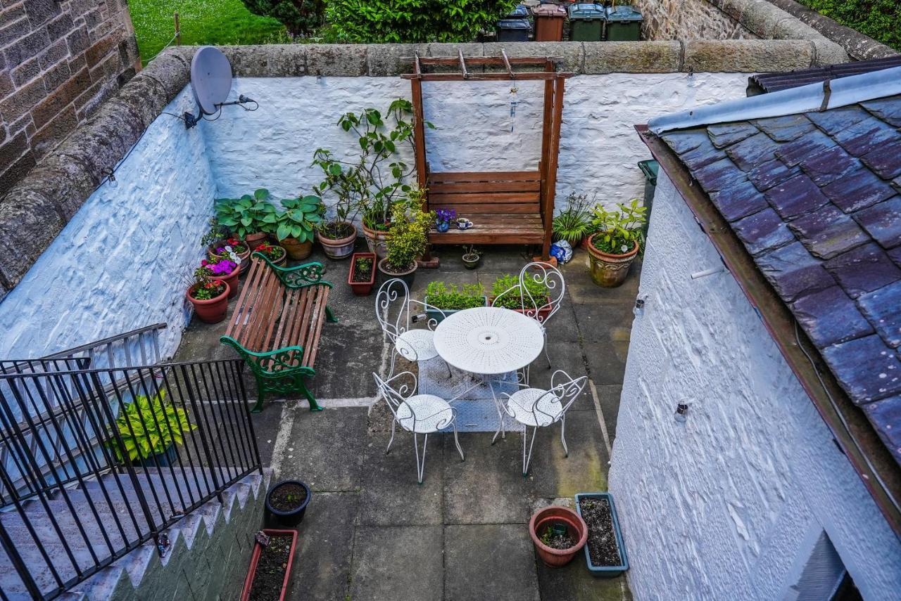 Rosehall Guest house