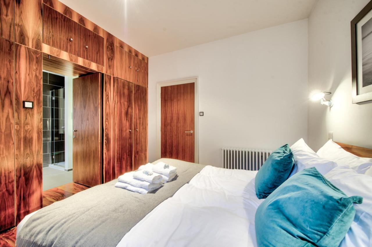 Sumptuous 2br Next To Castle! Edinburgh