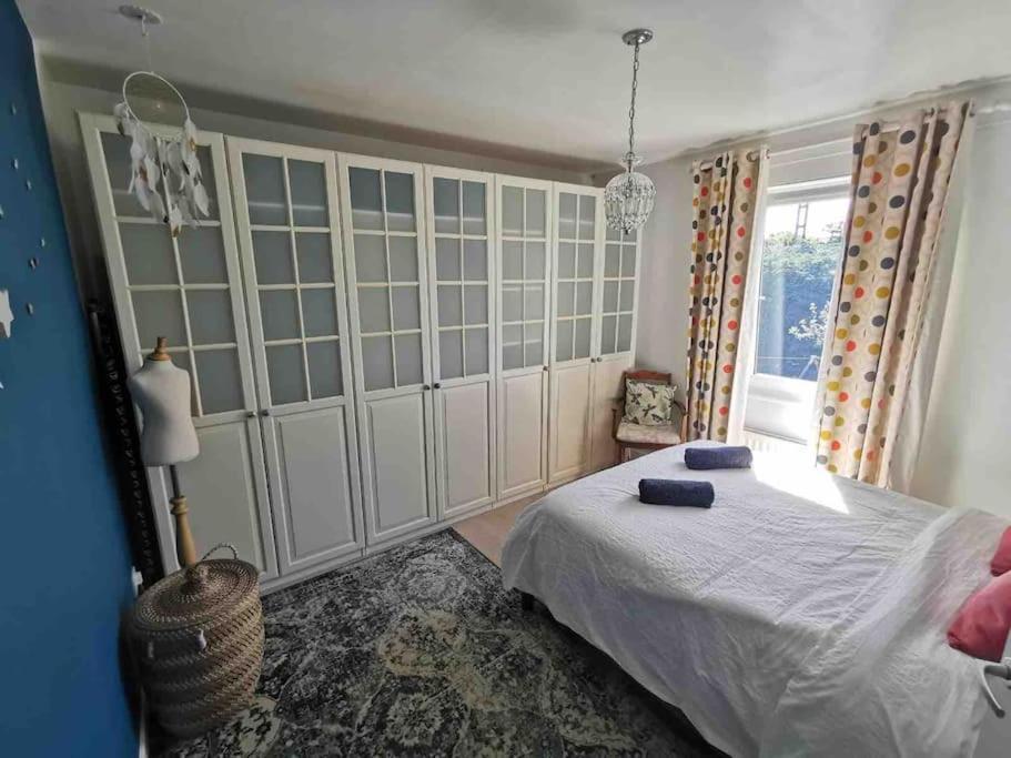 3 Bedroom Well Connected Family Free Parking Ferienhaus *