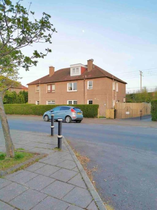 3 Bedroom Well Connected Family Free Parking Ferienhaus *