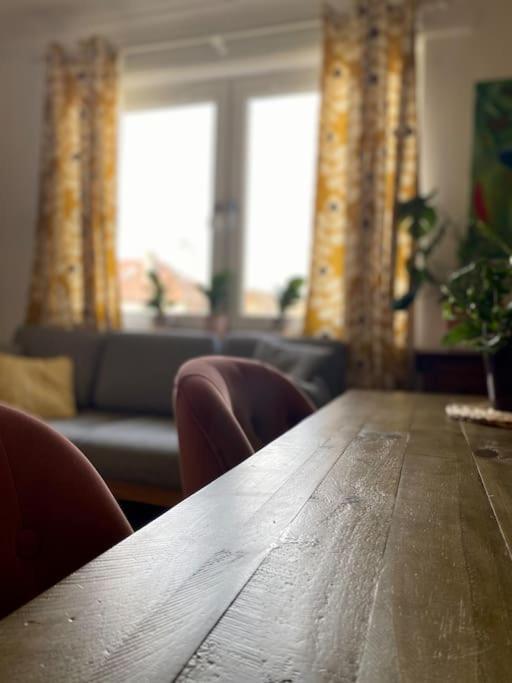 3 Bedroom Well Connected Family Free Parking EDI