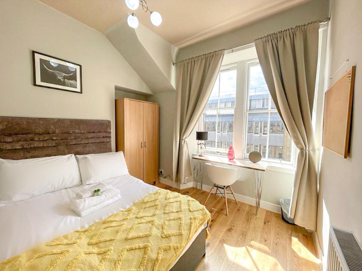 Charming 3 Bed In Old Town Apartment EDI