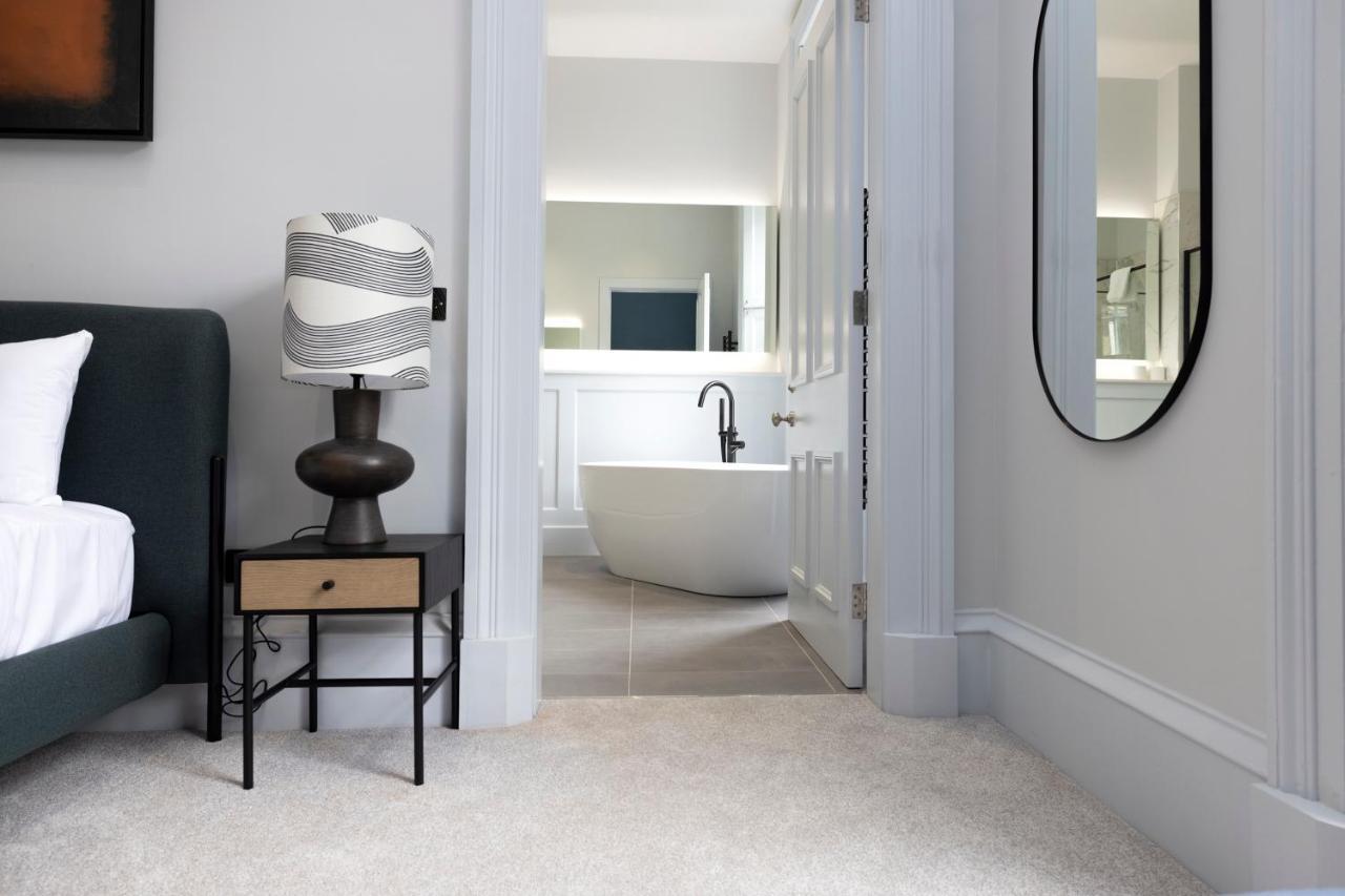 Dragon Luxury Serviced At Alva Street