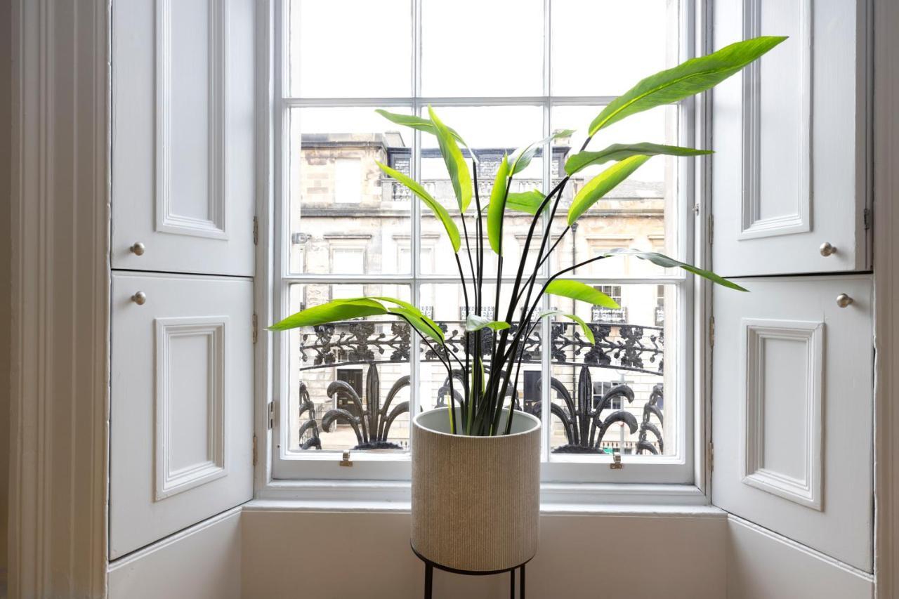 Dragon Luxury Serviced At Alva Street * Edinburgh