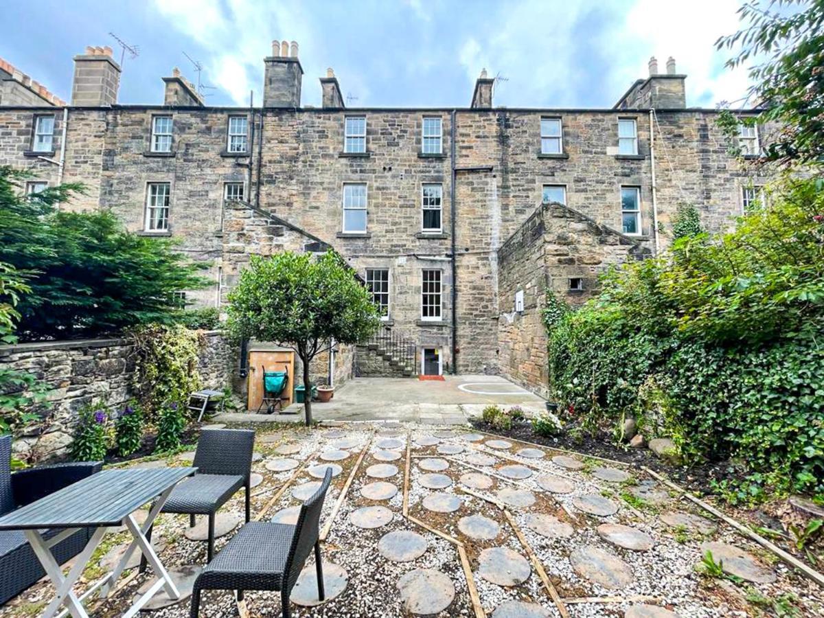 Apartment Remarkable 5br Townhouse With Garden, Sleeps 12 Edinburgh