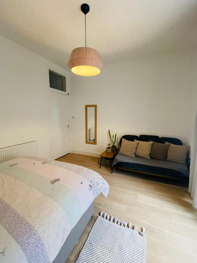 Ground Floor 1 Bedroom Flat In The Centre Apartment *