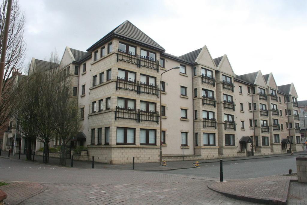 Bryson Road Apartment *