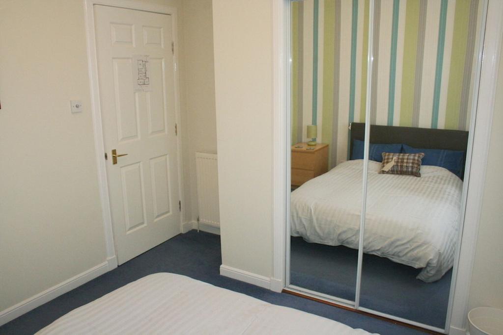 Apartment Bryson Road *