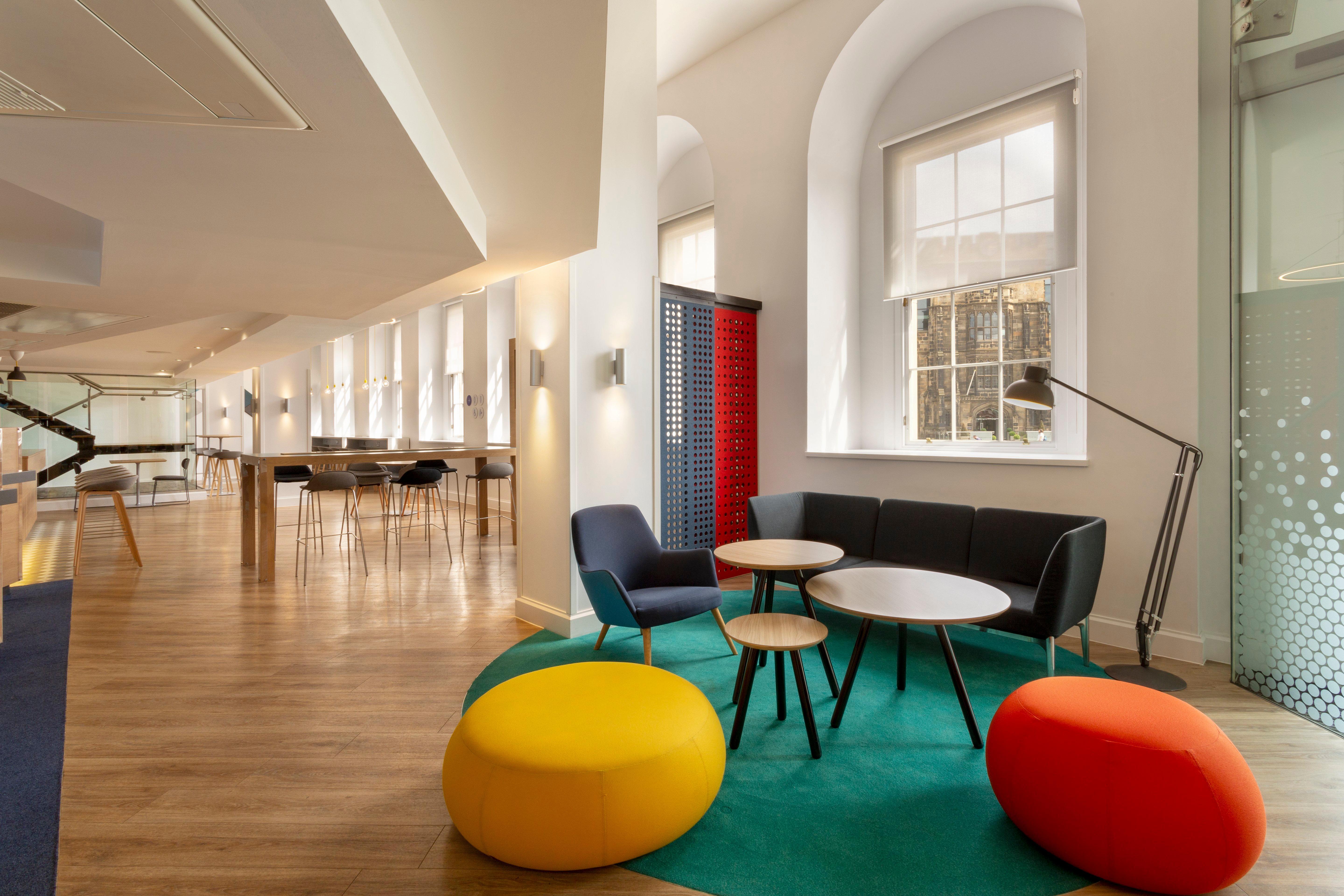 Express Centre By Ihg Hotel 3*