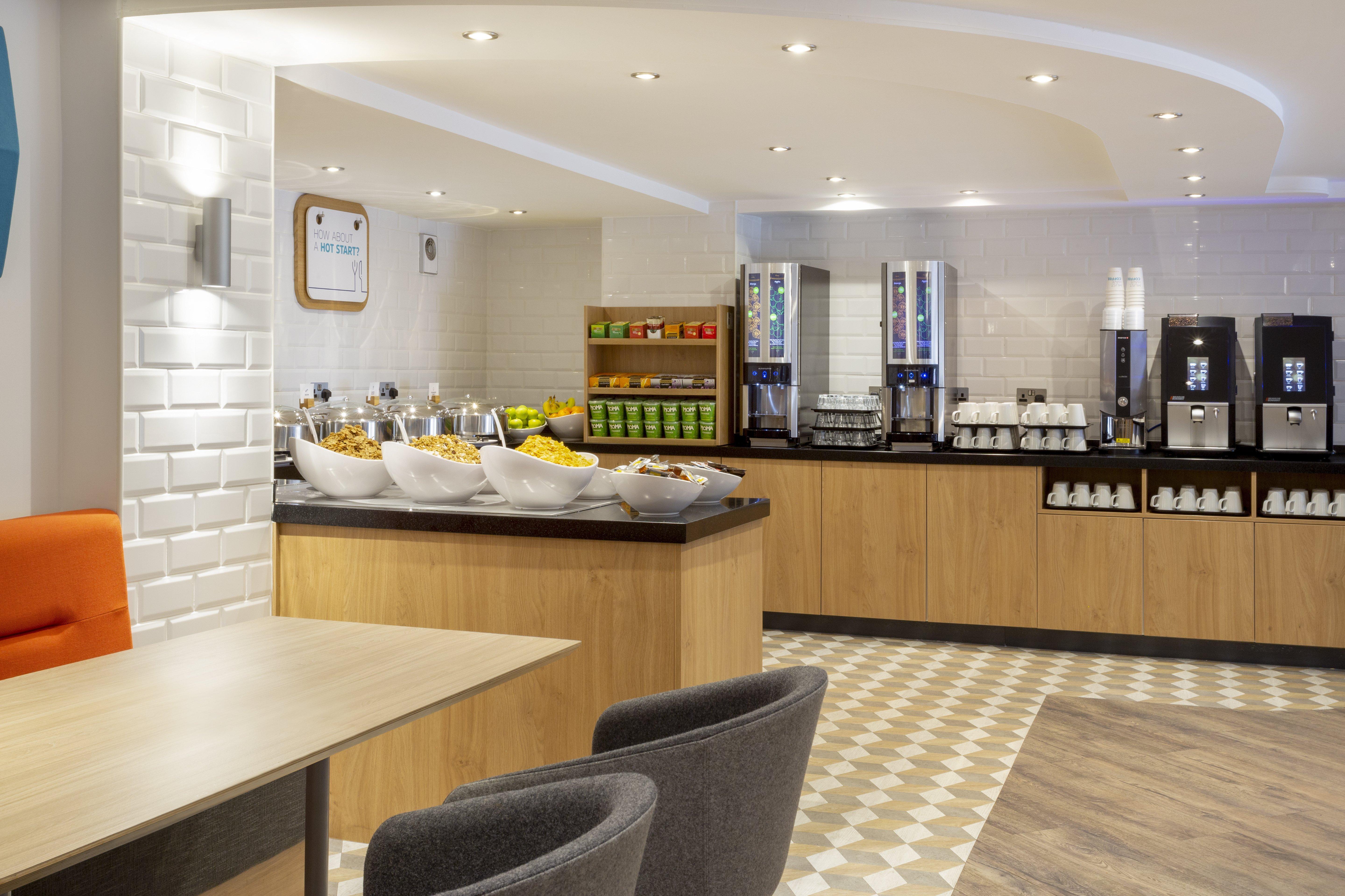 Express Centre By Ihg Hotel 3*