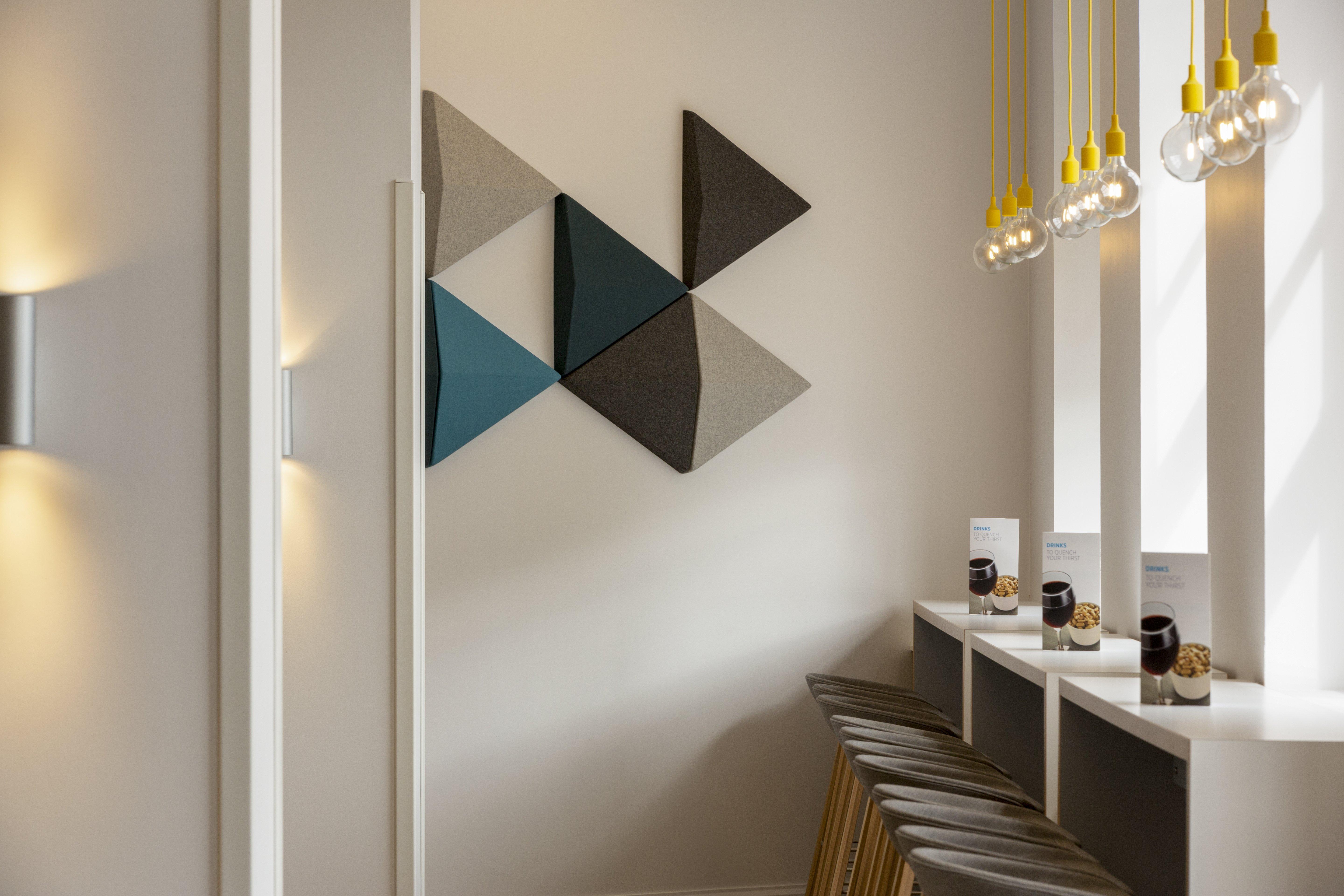 Express Centre By Ihg Hotel 3*