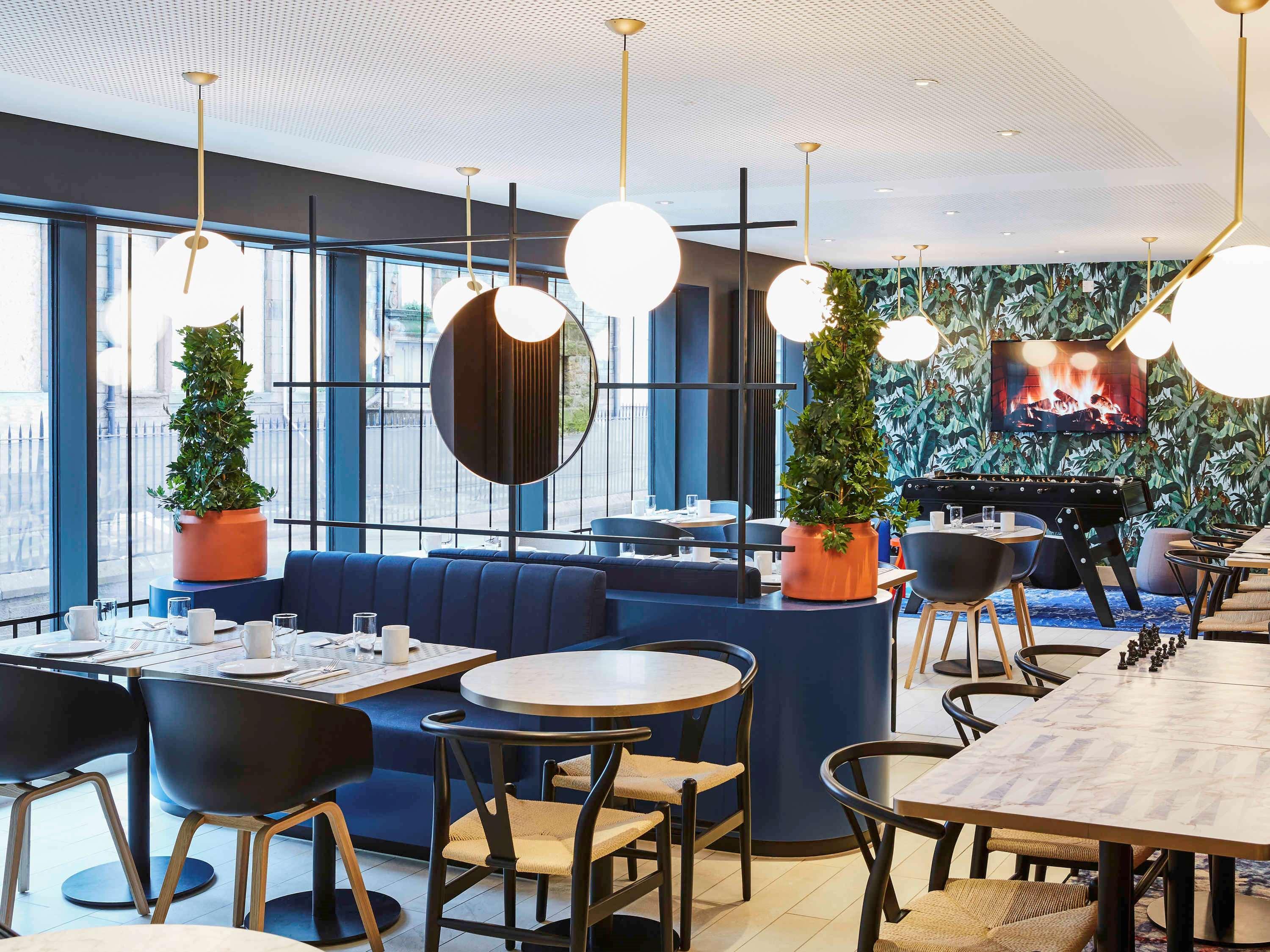Adagio Royal Mile 4* Edinburgh