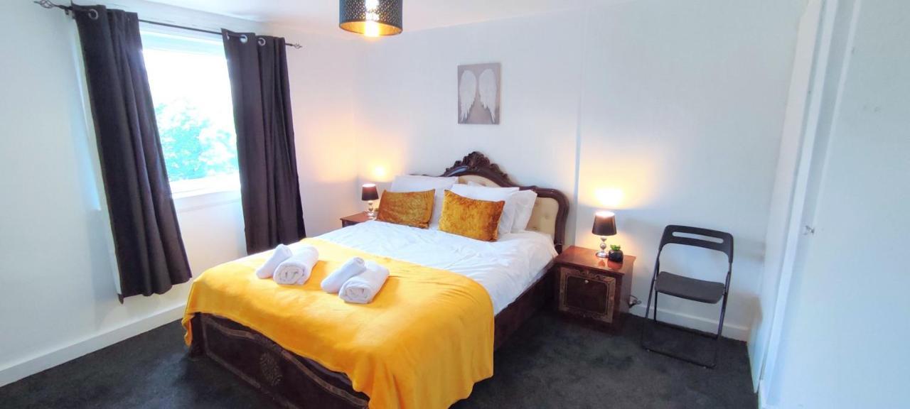 Apartment Cosy 2 Bedroom In The Heart Of - Excellent Location *