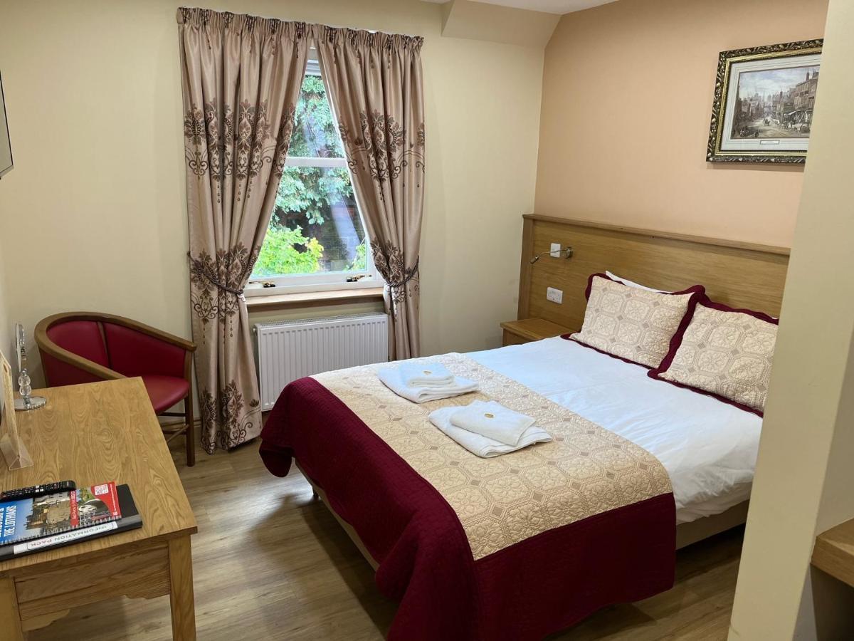Cumberland Hotel 3*
