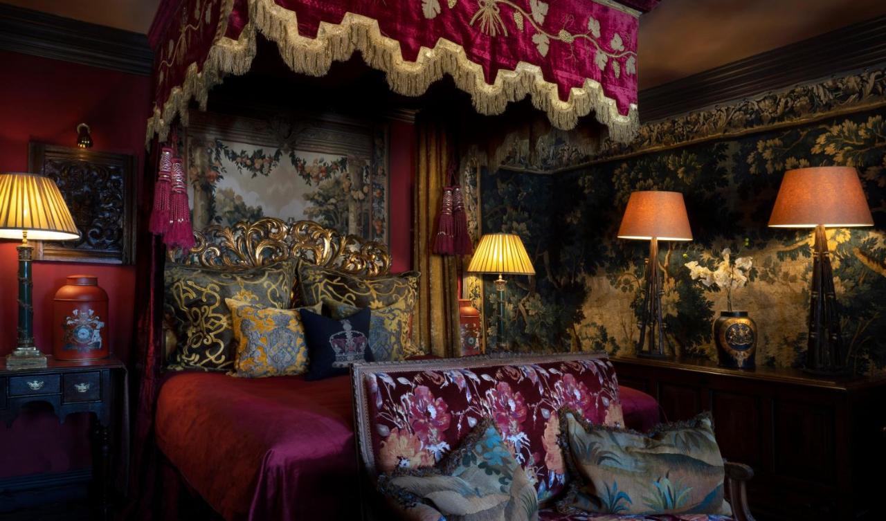 Hotel The Witchery By The Castle Edinburgh