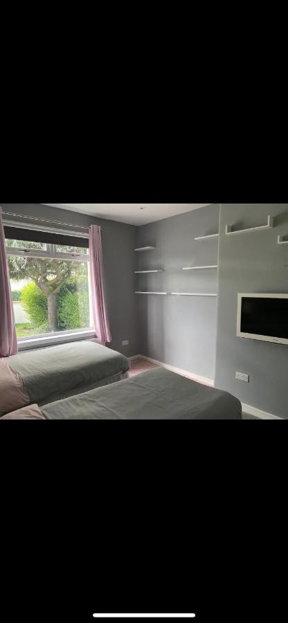 Holiday home Perfect 4 Bedroom 2 Bathroom