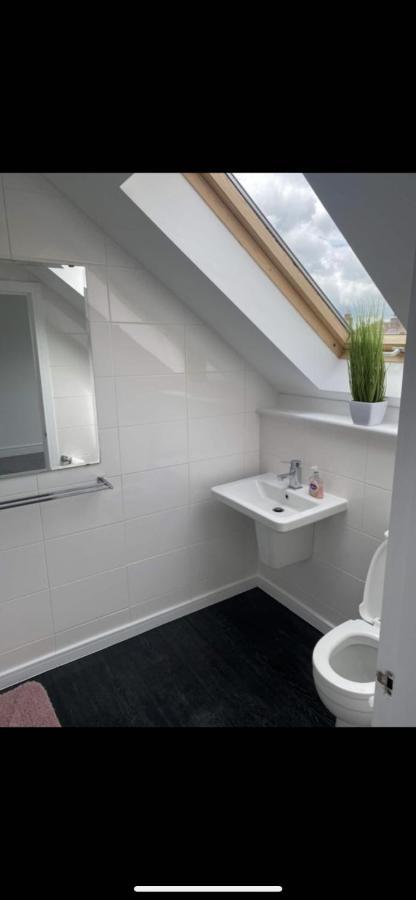 Holiday home Perfect 4 Bedroom 2 Bathroom
