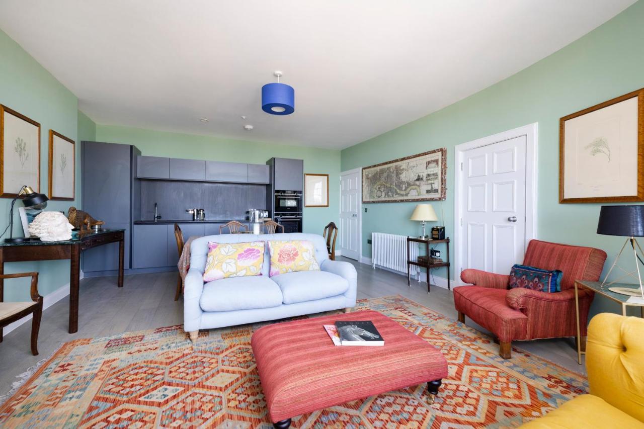 Joivy Inviting Flat At The Heart Of Apartment Edinburgh